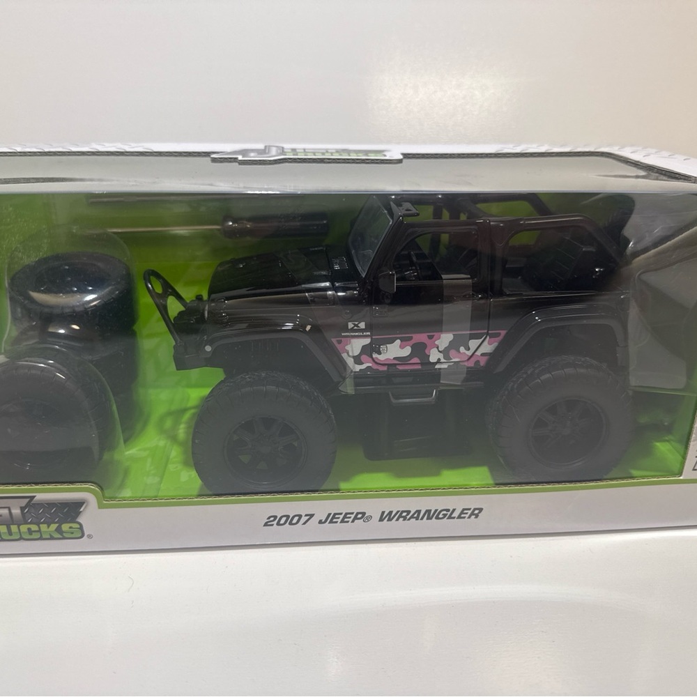 2007 Jeep Wrangler Toy Car with Black and Pink Camo